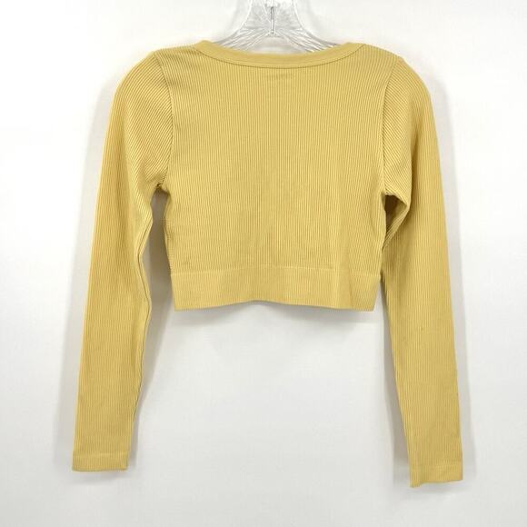 GARAGE Long Sleeve Ribbed Plunge Neck Crop Top Women’s Shirt Size Medium Butter - Picture 2 of 9